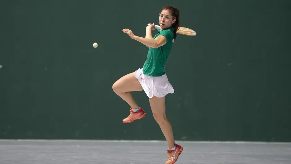 Dulce Figueroa aspira a convertirse en campeona del mundo en frontenis