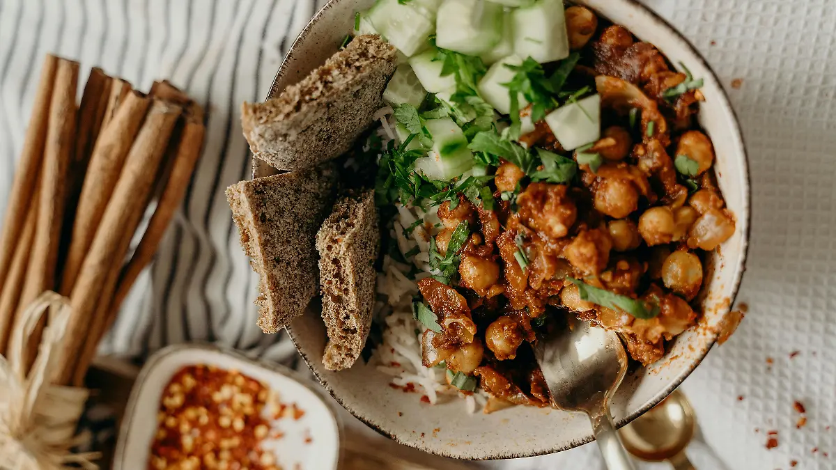 Cocina saludable 2026: cinco opciones de almuerzos para llevar al trabajo