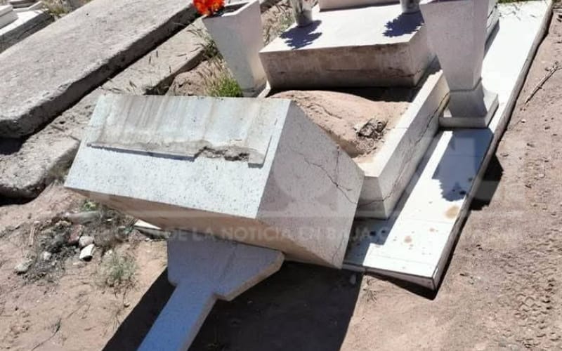 Indignación en Comondú: profanan tumbas en histórico cementerio