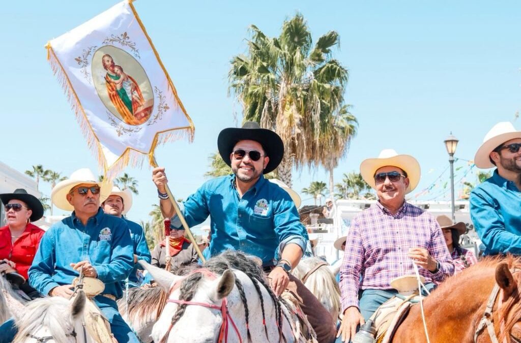 Alrededor de 1300 jinetes de Los Cabos participaron en la gran cabalgata en honor al santo patrono de San José