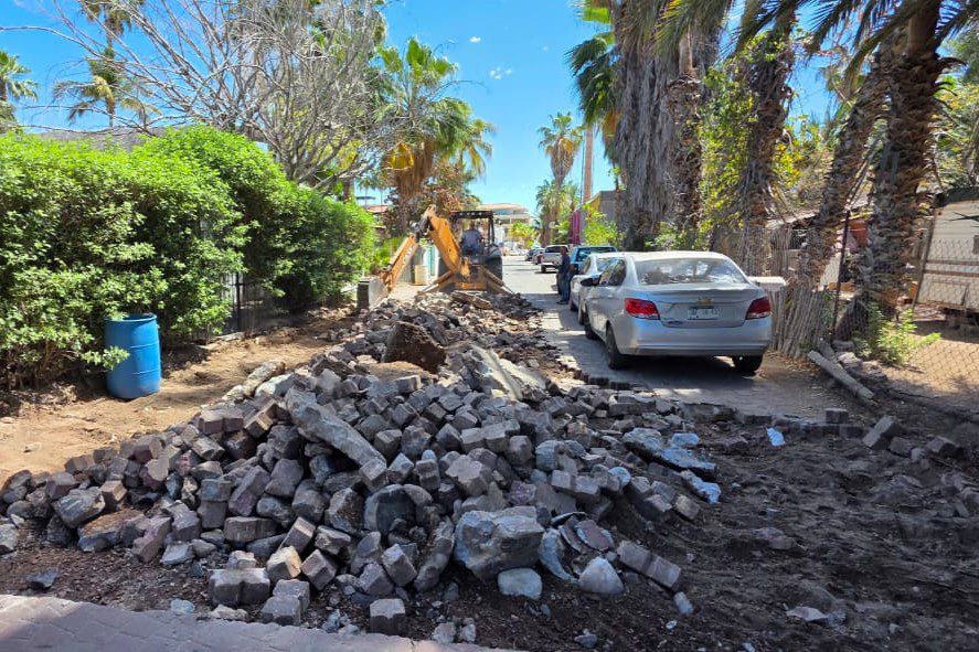 Inicia SEPUIMM pavimentación de la calle Rosendo Robles en Loreto; destina 7.5 mdp