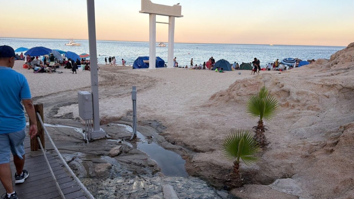 Garantiza XV Ayuntamiento seguridad sanitaria en Playa Chileno tras inspección técnica .
