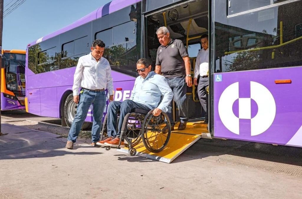 Incorporan nuevas unidades de transporte público accesible e incluyente en Los Cabos.