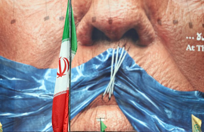 Irán afirma que Trump debe elegir entre operación militar ‘imposible’ o ‘mal acuerdo’