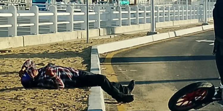 Atropellaron a motociclista en la glorieta recién inaugurada de Las Mujeres Libres