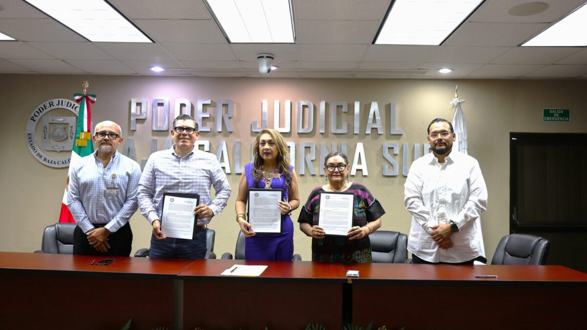 Firman SEDIF y Tribunal Superior de Justicia convenio para modernizar gestión de expedientes