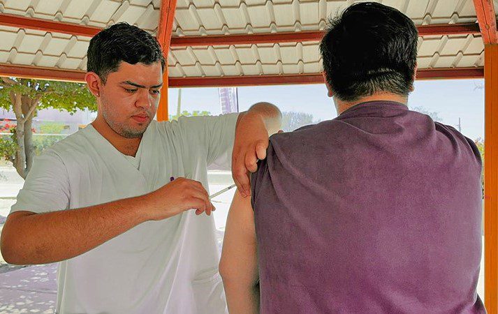 Sector salud de BCS supera meta de vacunación con más de 11 mil 300 dosis aplicadas