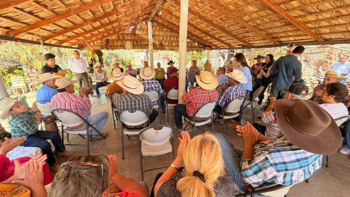 Gobernador Víctor Castro acerca apoyos y atención directa a la comunidad serrana de El Patrocinio