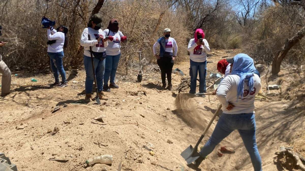 Madres buscadoras hallan otras 2 fosas clandestinas en Los Cabos