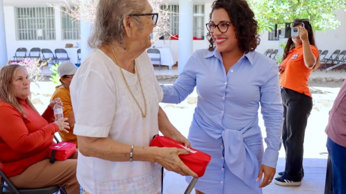 Entrega DIF Los Cabos 120 aparatos auditivos a personas con discapacidad