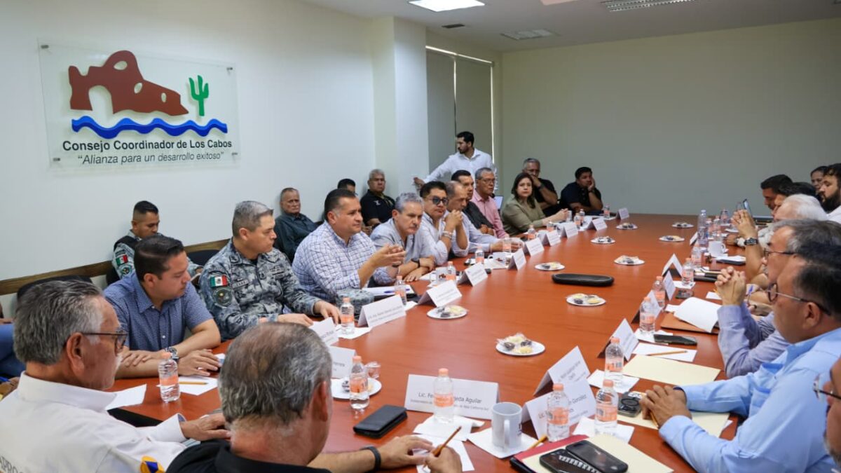 Gobierno BCS, autoridades y sector empresarial refuerzan coordinación para garantizar movilidad en Los Cabos