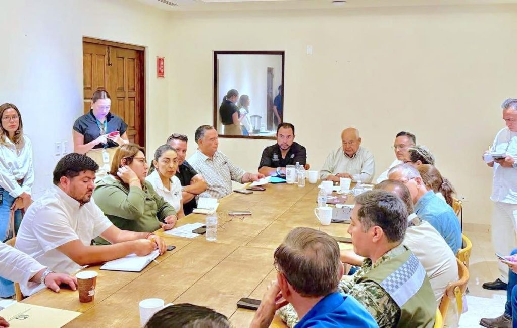 Supervisa Christian Agúndez avances del nuevo Hospital General Regional del IMSS en San José del Cabo.