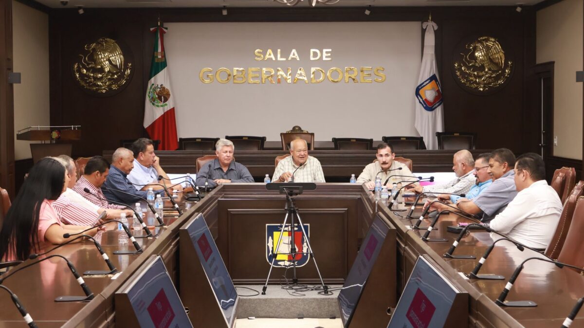 Gobierno del Estado mantiene coordinación con productores para atender afectaciones en el Valle de Santo Domingo