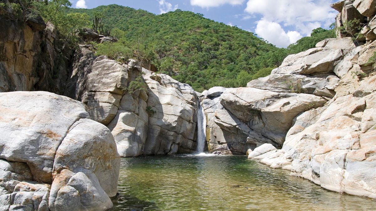 Convocan a protesta para defender la Sierra de la Laguna