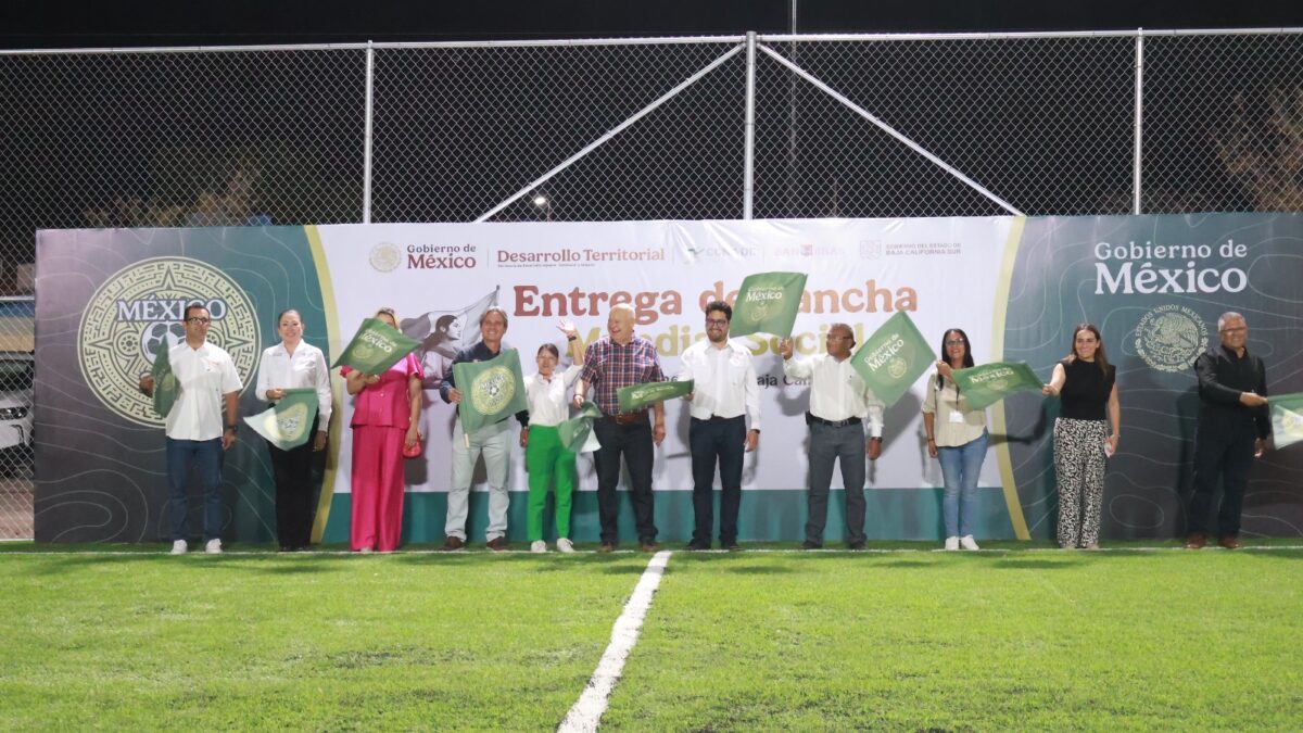 Entrega Gobernador primera cancha del Programa Mundial Social 2026 en El Centenario