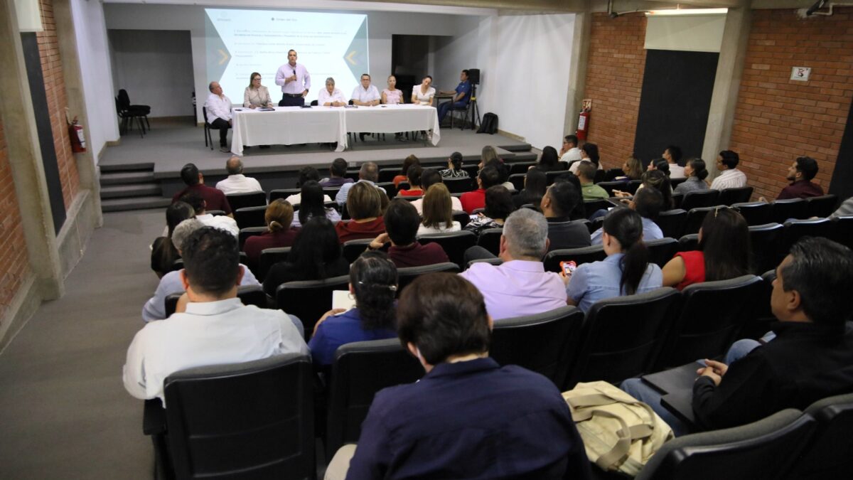 Realiza Secretaría de Finanzas junta de administradores para fortalecer procesos internos