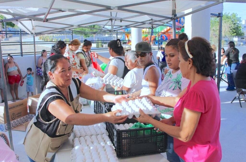 Jornada Social lleva apoyos y atención directa a familias de Altamira en Cabo San Lucas