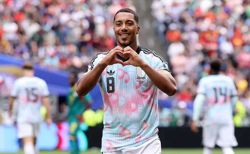 Tragedia y gloria: Bélgica remonta a Senegal para avanza a octavos