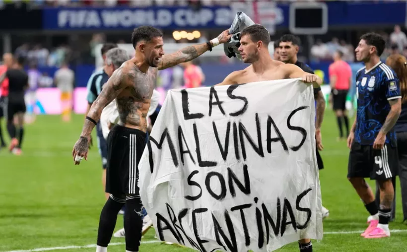 Reino Unido pide investigar a Argentina por cartel sobre las Malvinas