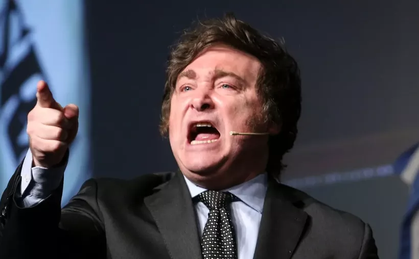 Milei prohíbe entrada a extranjeros que critiquen a Argentina