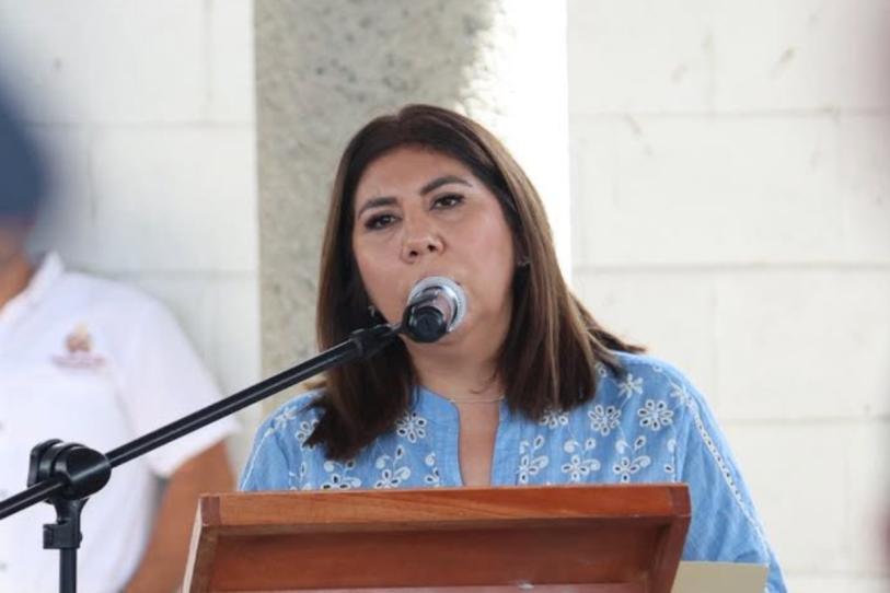 “Usted ya va de salida”, la respuesta de la alcaldesa de Huimanguillo a un abuelito