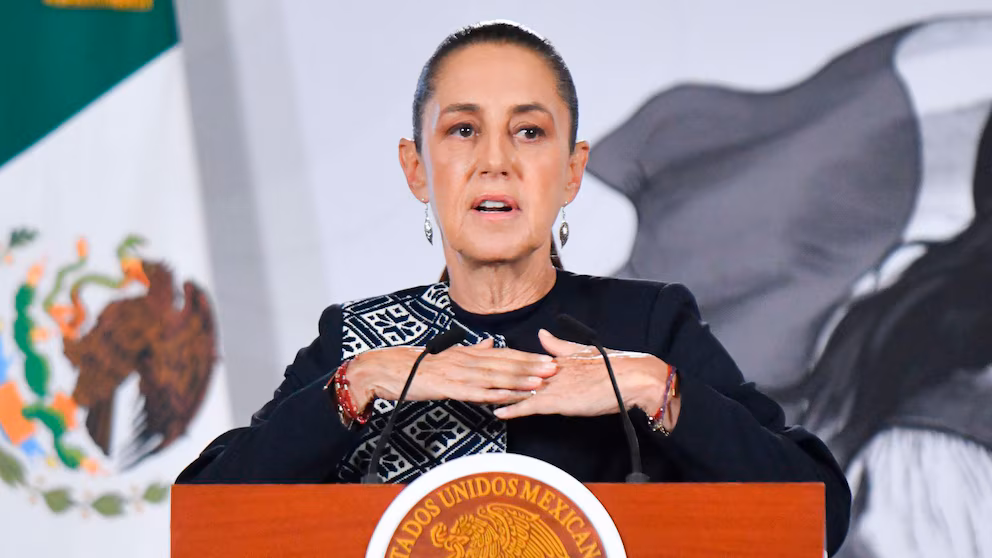 Jueces y magistrados advierten que la propuesta de Sheinbaum sobre audiencias vulnera la libertad de expresión