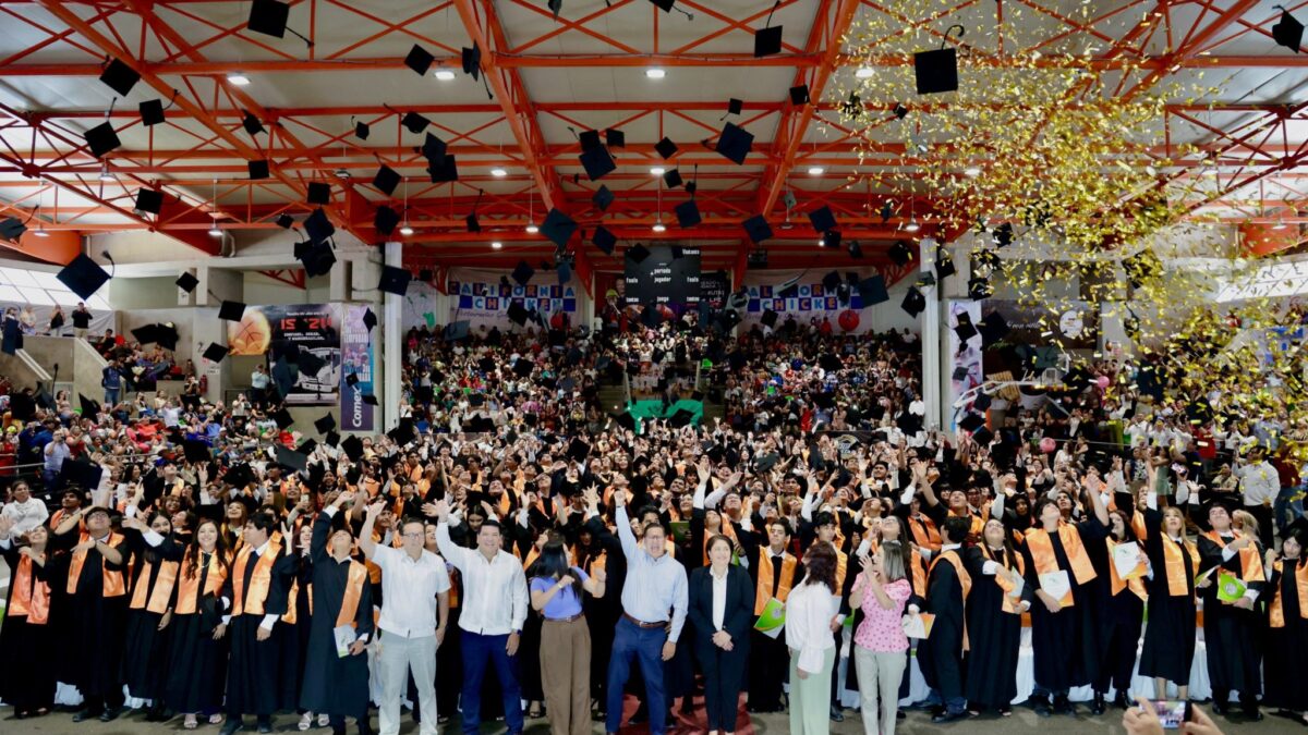 Egresan más de 3 mil estudiantes del CECYTEBCS en todo el estado
