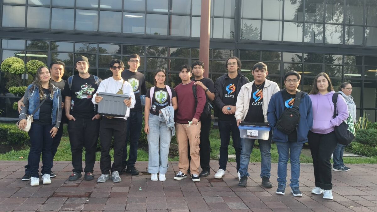 Reconoce COSHCYTI a estudiantes de la UABCS por segundo lugar en Copa FutBotMx 2026