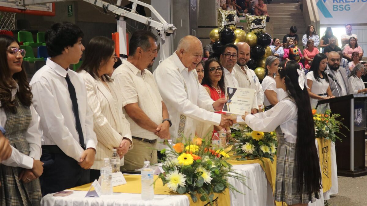 Destaca Baja California Sur como entidad con mejores indicadores educativos: Víctor Castro Cosío