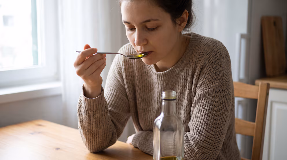 Aceite de oliva en ayunas: la dosis exacta que marca la diferencia entre beneficio y exceso calórico