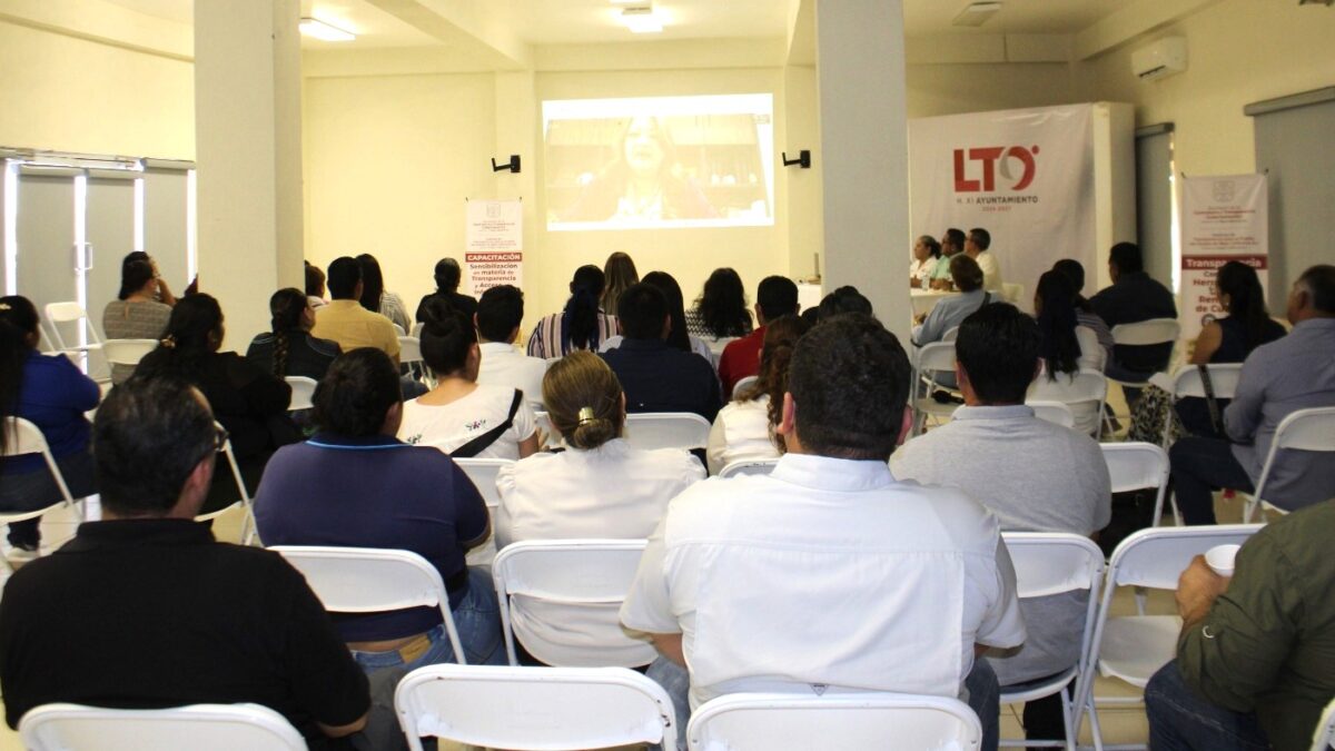 Capacita Gobierno de BCS a municipios en materia de transparencia