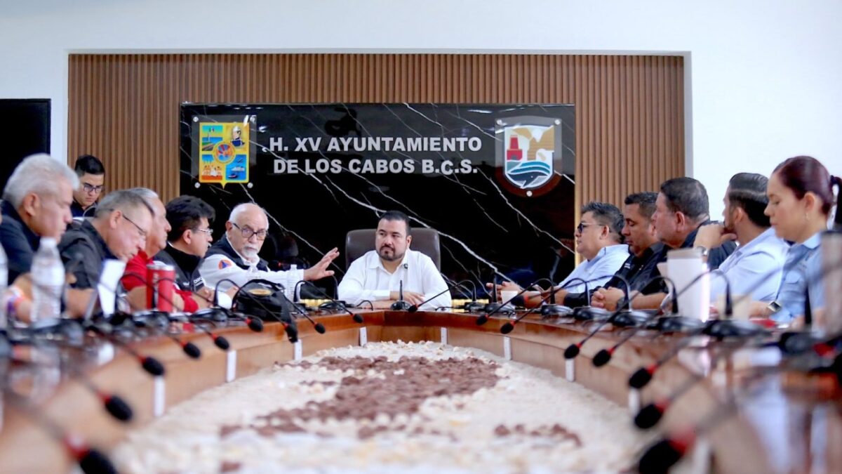 Refuerzan Federación, Estado y Municipio coordinación preventiva ante temporada de huracanes en Los Cabos