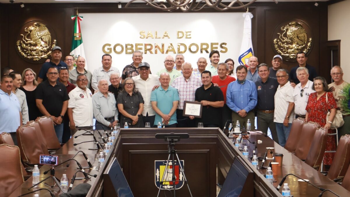 Reconoce Gobierno de BCS trayectoria y legado de destacados representantes del deporte