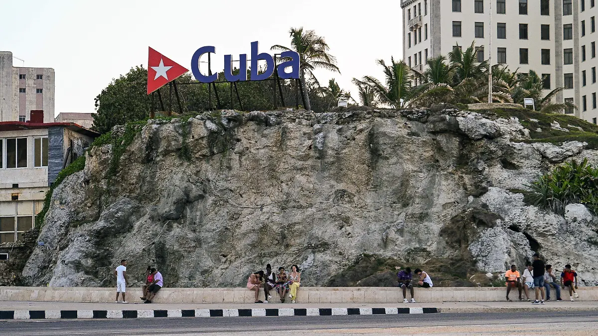 Afirman que EU evalúa posibles escenarios para atacar Cuba