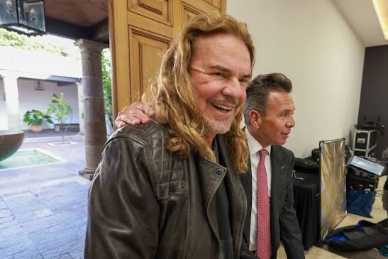 Fher de Maná disfruta de sus vacaciones en La Paz