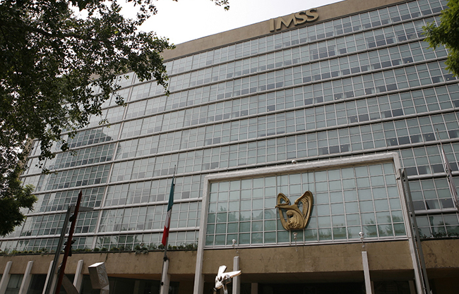 Van empresas sancionadas por megalicitación del IMSS; alistan Millonario contrato