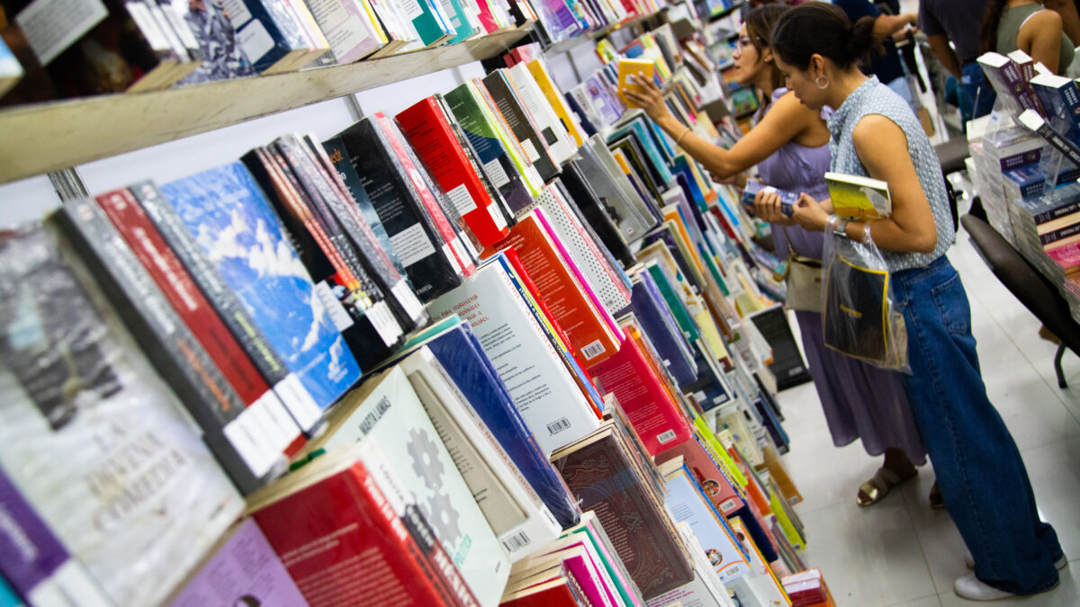 Abren convocatoria para participar en la Feria Universitaria del Libro 2026