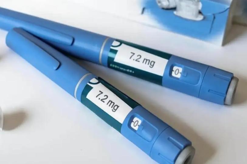 Aprueban dosis más alta de semaglutida, medicamento para bajar de peso, en México