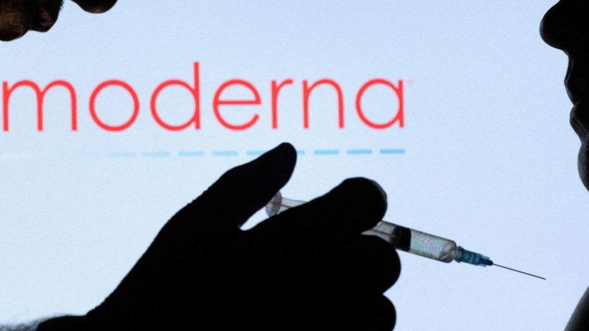 Cómo funciona la vacuna personalizada contra el cáncer de Merck y Moderna