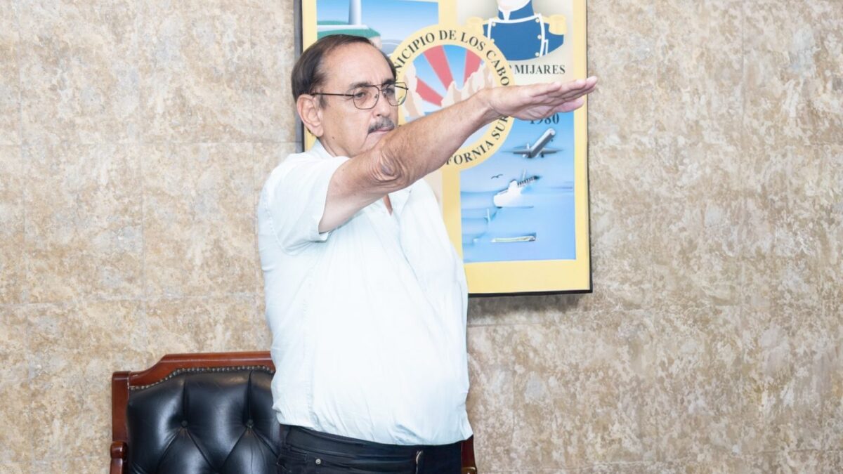 Cabildo de Los Cabos ratifica a Arturo Sandoval Montaño como director general de OOMSAPAS