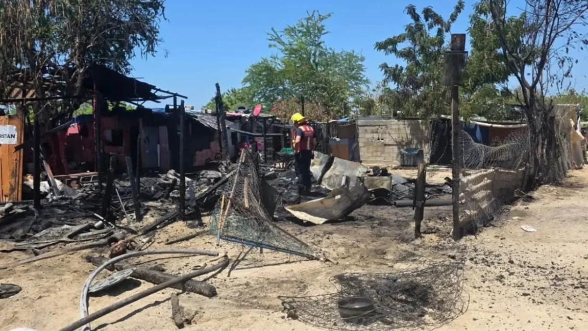 Incendio en vivienda de Cabo San Lucas deja a dos niños con quemaduras de primero y segundo grado