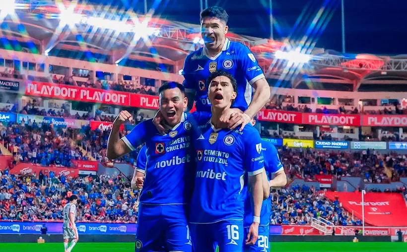 TV Azteca empeña el Viernes Botanero por millonaria deuda