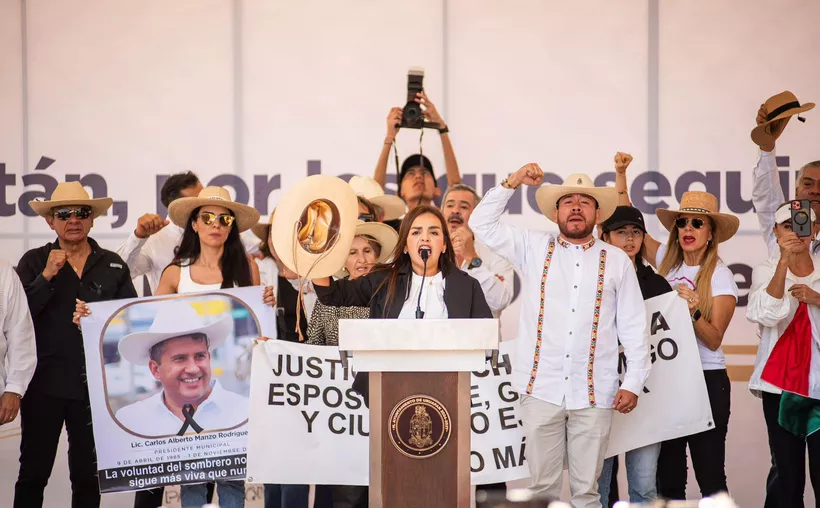 Grecia Quiroz acusa persecución política para meterla a la cárcel