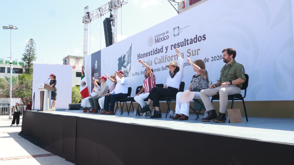 Recibe Víctor Castro a la presidenta Claudia Sheinbaum y refrenda respaldo de Baja California Sur