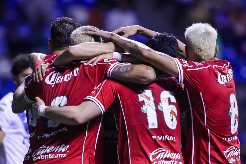 Con atajada ‘a lo Ochoa’ y autogol, Toluca es nuevo líder del Apertura 2026