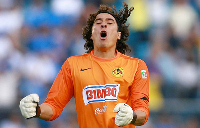 Ochoa, el último mexicano con votos en el Balón de Oro; Camberos y Quiñones buscan hacer historia