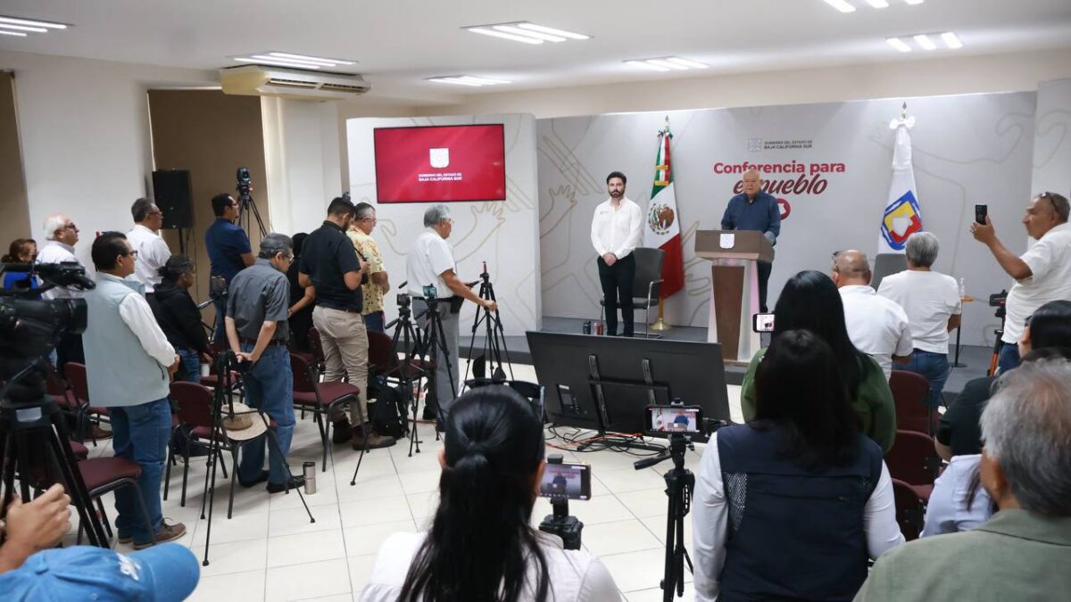 Víncula CECyTE BCS formación estudiantil con el sector empresarial