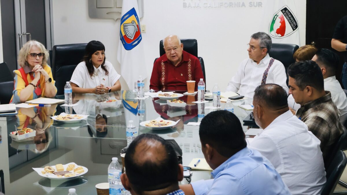Se reúnen autoridades y transportistas; avanzan en la regulación del transporte público en Los Cabos