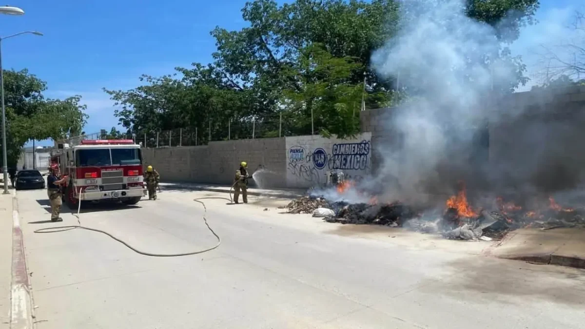 Hombre sufre graves quemaduras tras ser electrocutado por un cable de tensión en Los Cabos