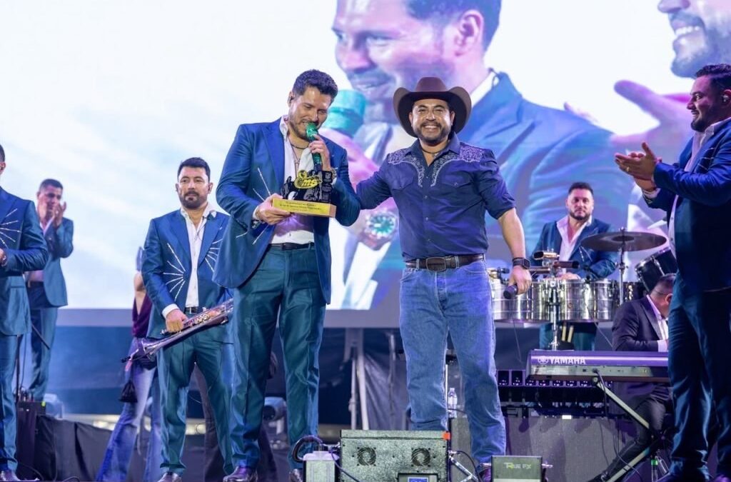 Inaugura alcalde Christian Agúndez las Fiestas Tradicionales de Cabo San Lucas 2026